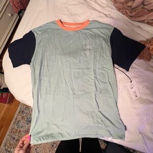 Men’s Billabong T Shirt